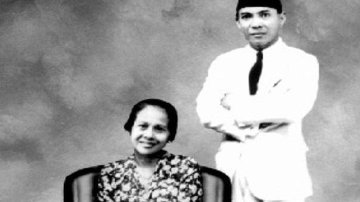 Ketabahan Inggit Garnasih Demi Soekarno, Rela Berjualan Rokok Bedak hingga Jamu