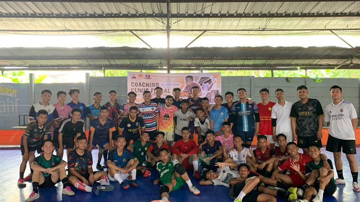 Asah Kemampuan Anak Muda di Palembang, Orang Muda Ganjar dan Tomy JB Gelar Coaching Clinic Futsal