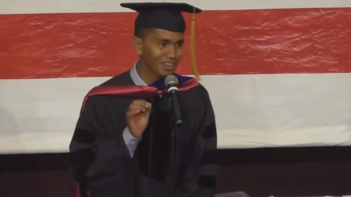 Awalnya Tidak Bisa Bahasa Inggris, Kisah di Balik Ahmad Munjizun Pengembala Kuda Asal Lombok Raih PhD di Amerika