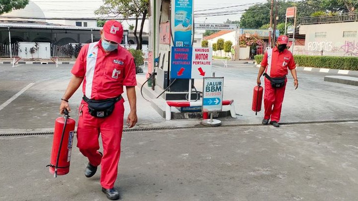 Aksi Sigap Petugas SPBU Pertamina, Padamkan Api Hanya Dalam 3 Menit