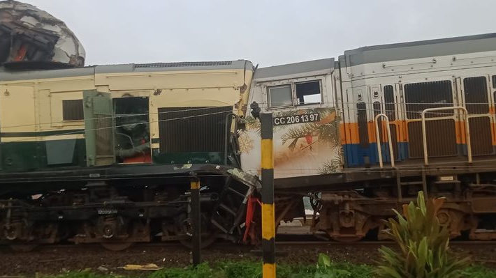 2 Korban Meninggal Kecelakaan Kereta Api di Cicalengka Ternyata Masinis, Terjepit 2 Kereta