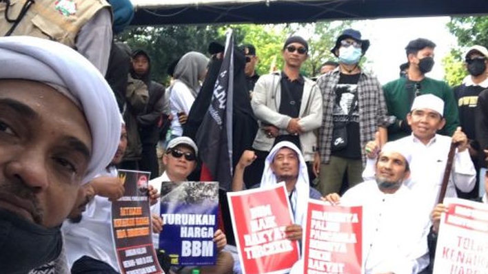 PA 212 Tolak Konser Coldplay Karena Bertentangan dengan Pancasila, Yakin Bakal Picu Gejolak Besar