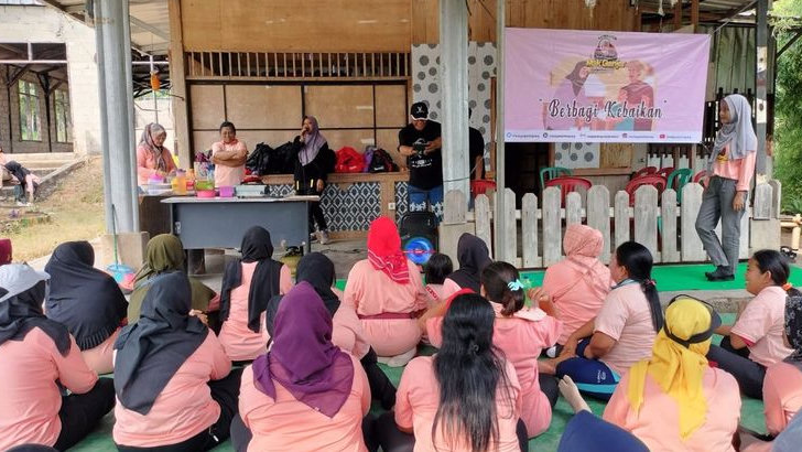 Mak Ganjar Adakan Kelas Memasak Hingga Senam Bersama di Lampung Timur