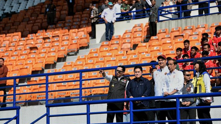 Ridwan Kamil Dampingi Presiden Tinjau Renovasi Stadion Si Jalak Harupat