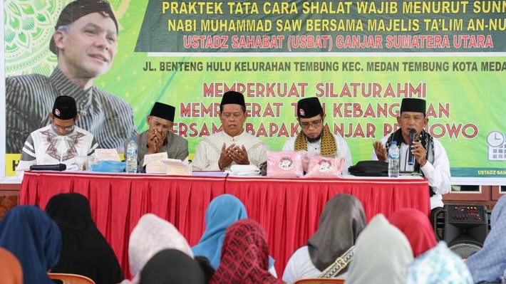 Tebar Manfaaat, Usbat Ganjar Beri Edukasi Masyarakat Praktik Salat Sesuai Sunah Nabi