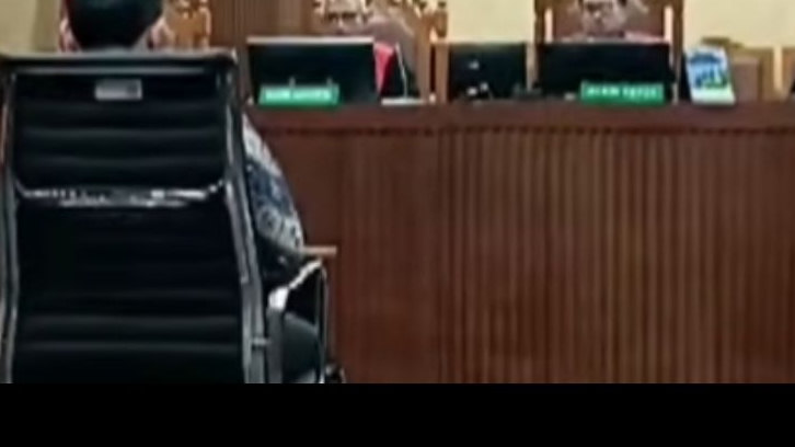 Tuntutan Nadiem Makarim Dibacakan Poin-poinnya Saja, Tebal Surat Tuntutan 1.597 Halaman