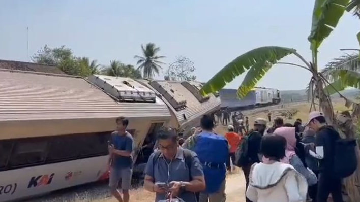 Imbas Kecelakaan KA Argo Semeru dengan Argo Wilis, PT KAI Umumkan Keterlambatan