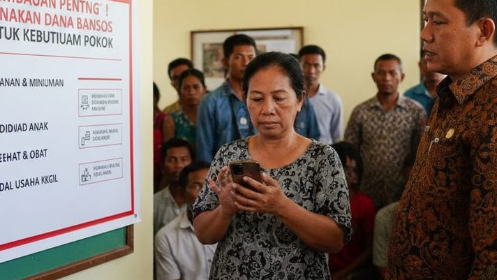 Bansos Hanya untuk Pangan Rumah Tangga, Pinjol Cicilan Bawa Risiko Diblokir