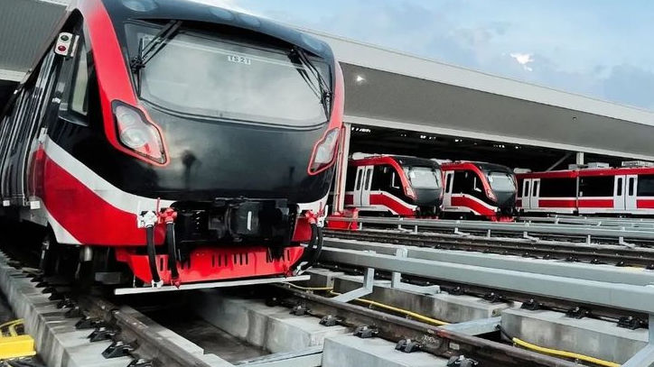 LRT Jabodebek Catat 2,1 Juta Penumpang di Februari 2025, Rekor Tertinggi Sejak Beroperasi