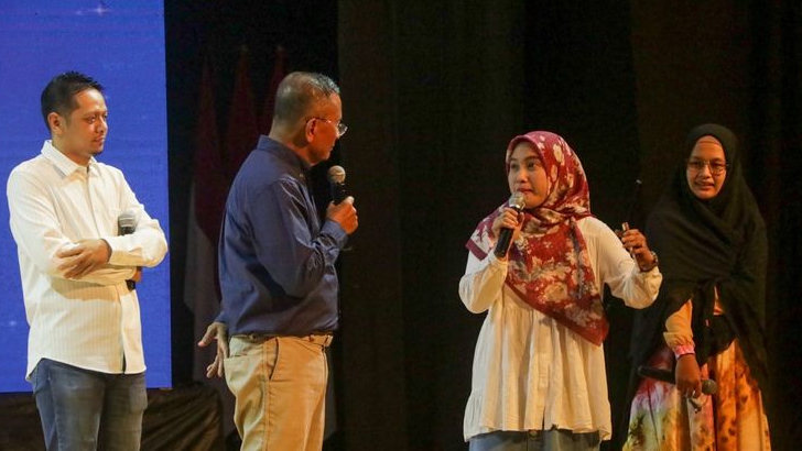 Tangan Atas