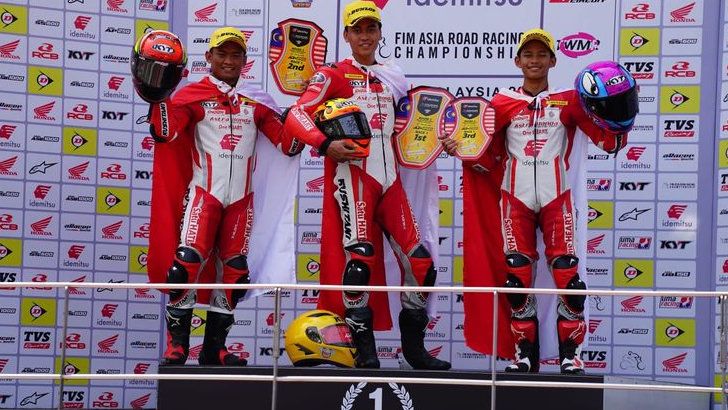 Pebalap Astra Honda Kembali Kuasai Podium, Indonesia Raya Berkumandang di Balapan Asia
