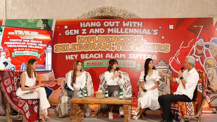 Ganjar Pranowo Ajak Kalangan Milenial-Gen Z Optimalkan Media Sosial Sesuai Perkembangan Zaman