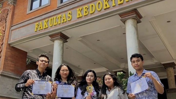 10 Kampus dengan Fakultas Kedokteran Gigi Terbaik di Indonesia Versi EduRank 2025