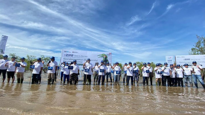 Telkom Tanam 5.000 Mangrove di Tarakan, Harmoni Teknologi dan Alam Sambut Hari Keanekaragaman Hayati