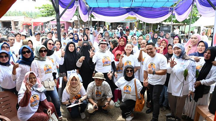 Bangkitkan Ekomomi Masyarakat Lampung, Relawan Sandi Uno Beri Bantuan Mangrove Hingga Hammock ke Ratusan UMKM di Pantai Sebalang