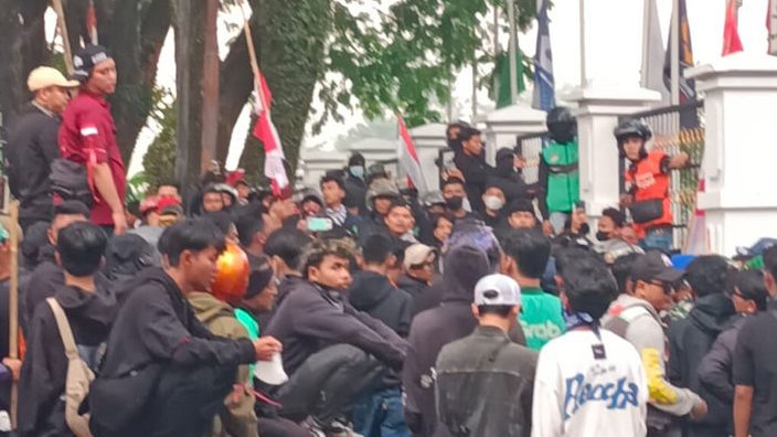 Polda Jabar Tetapkan Siaga 1 Pasca Kerusuhan Demonstrasi di Sejumlah Wilayah