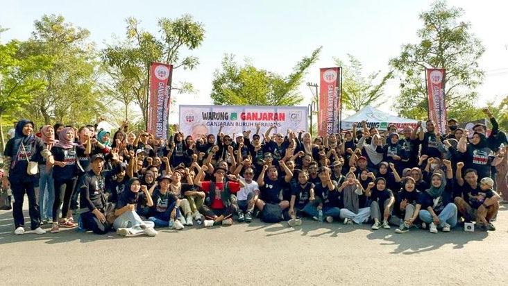 Perluas Dukungan untuk Ganjar di Pilpres 2024, Relawan GBB Gelar Tarian Massal Buruh di CFD Slawi Tegal