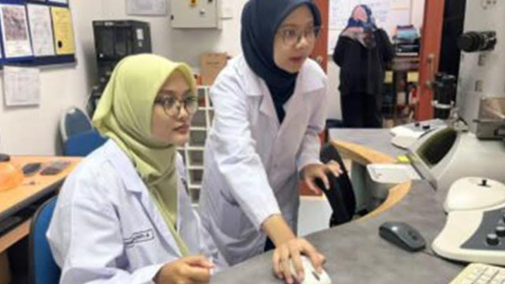 Riset Nanoemulsi Mahasiswa Pascasarjana Kimia UB Menguatkan Kolaborasi Internasional dengan Universiti Malaya