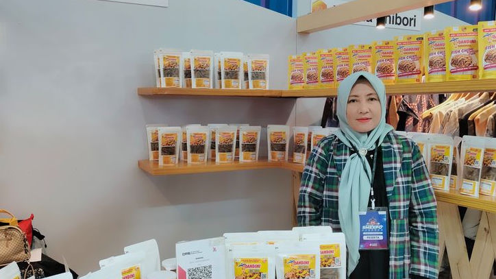 Sulap Ikan Mini Jadi Camilan Kekinian, UMKM Tasikmalaya Ini Sukses Ekspor ke Hong Kong Lewat UMK Academy