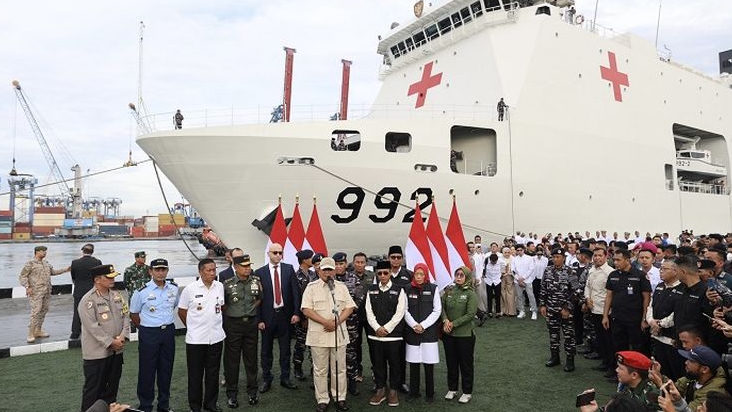 Raffi-Nagina sampai Atta-Aurel Terharu saat Prabowo Lepas Kapal RS TNI Bantu Palestina