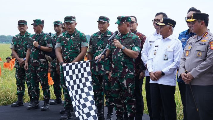 Panglima TNI Berikan Bantuan Beras 40 Ton kepada SPPG Wilayah Sumut