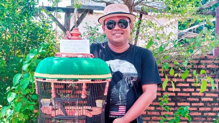 Dulu Vokalis Band Ternama Karawang, Kini Asep Fadilah Temukan Ketenangan dari Suara Burung Perkutut