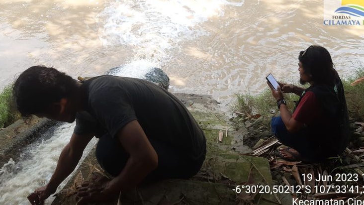 Sungai Cilamaya Karawang Tercemar Limbah Perusahaan asal Purwakarta dan Subang