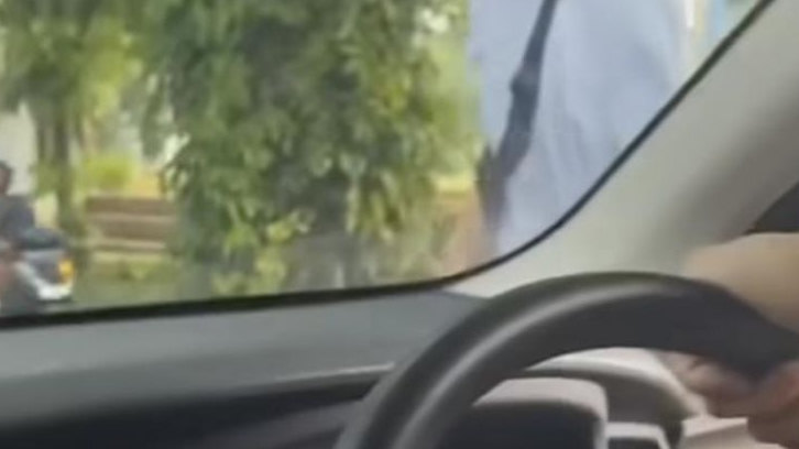 Viral Aksi Pengemudi Mobil di Jalanan Kota Bandung Ludahi Mobil Dibelakangnya