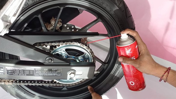 Mengenal Jenis Rantai Sepeda Motor dan Cara Membersihkannya