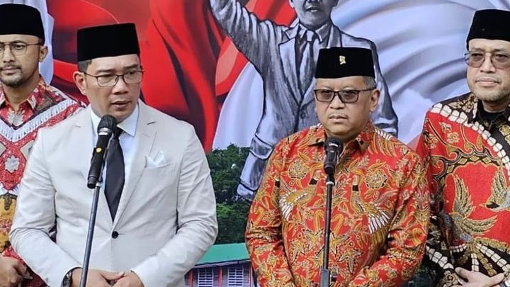 Hasto Umumkan Ridwan Kamil Bakal Cawapres Ganjar Lewat Pantun Pujian Dibalas Pantun