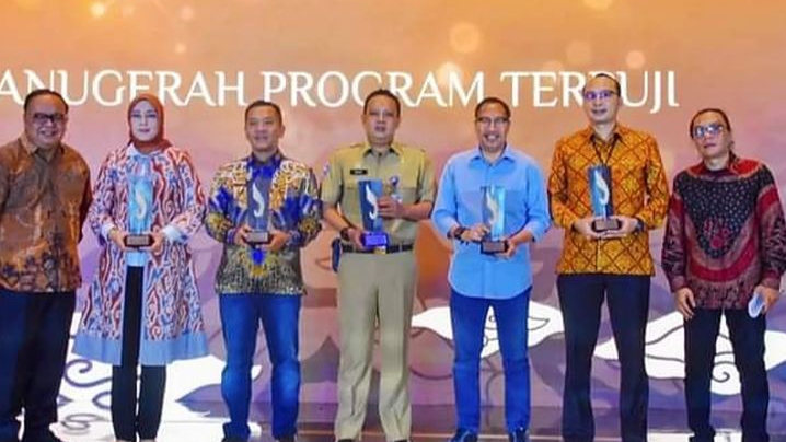Pemkab Karawang Raih Penghargaan di Sektor Industri dan Pertanian