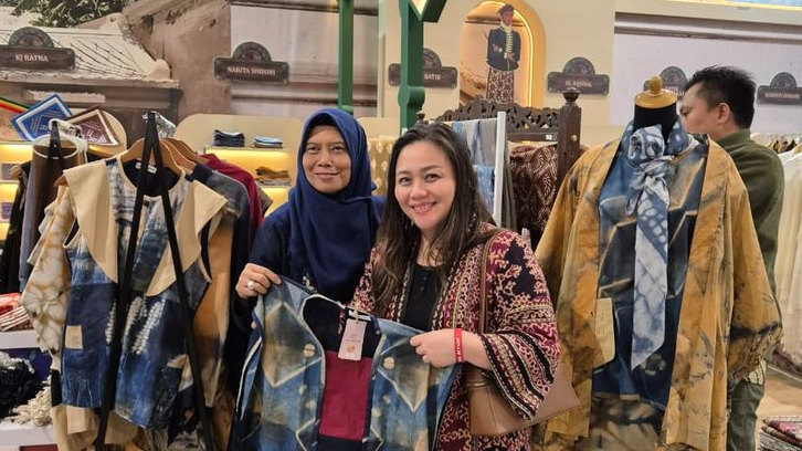 Narita Shibori, Kain Ikat Celup dari Bandung yang Tembus Pasar Global Berkat UMK Academy Pertamina