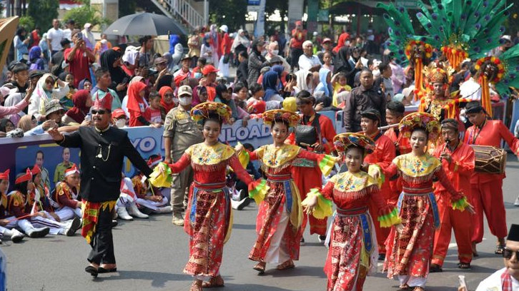 Apresiasi Karnaval Pesona Nusantara Kota Bekasi, Ridwan Kamil: Keren dan Luar Biasa