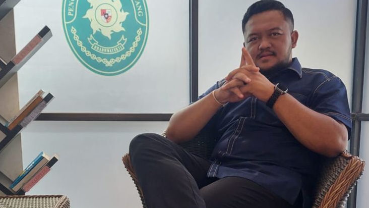 Mengenal Bang DJ, Advokat Muda Karawang yang Aktif Dampingi Masyarakat