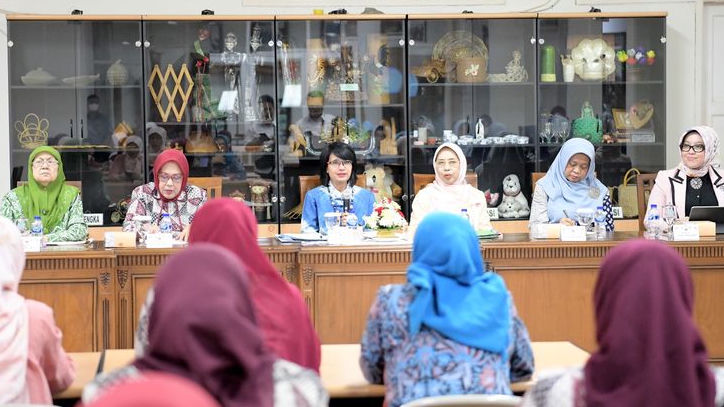 Amanda Soemedi Bey Machmudin Bertekad Akselerasi Program PKK Jabar