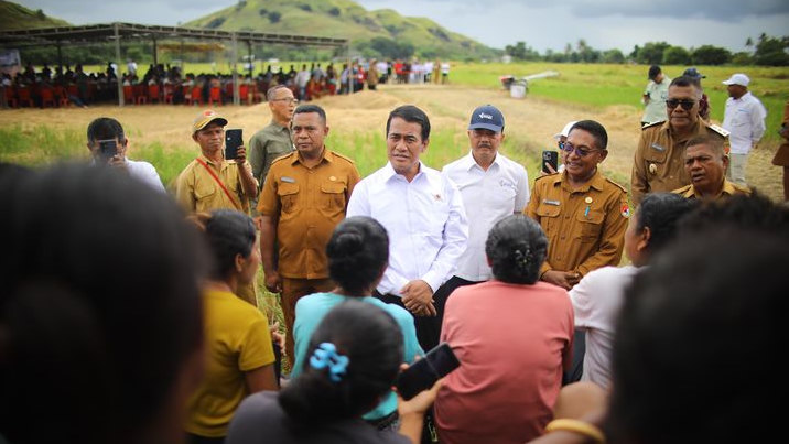 Mentan Amran Dampingi Wapres Gibran ke NTT, Tegaskan Komitmen Terus Dorong Kemajuan Pertanian