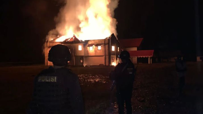 Tiga Kantor Milik Pemerintah RI Dibakar OTK di Puncak Jaya Papua Jumat Dinihari