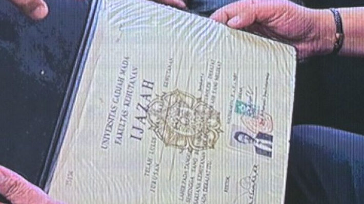 Kasus Memanas, Jokowi Tak Hadir dalam Gelar Perkara Ijazah, Minta Kasus Tudingan Langsung Disidangkan