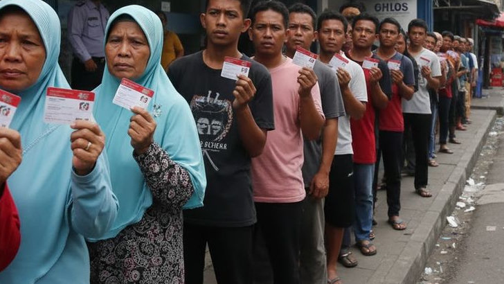 KKS Tertunda, Dana Bisa Hilang? Inilah Risiko Dana Bansos Ngendap Akibat Pencairan Lambat
