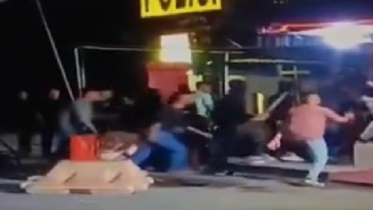 Anggota Polisi Polres Tarakan Korban Penyerangan Oknum TNI Dijenguk Pangdam VI/Mulawarman