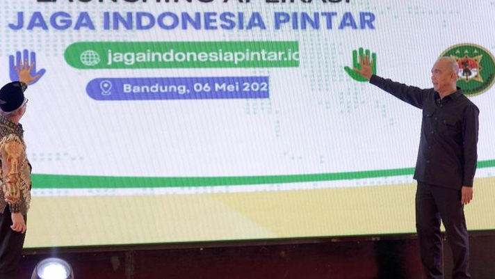 Perlindungan bagi Orang Tua Siswa Oleh Kemendikdasmen, Jangan Takut Laporkan Penahanan Buku Tabungan PIP!