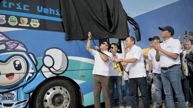 Gubernur Ridwan Kamil Resmikan BRT Berbasis Listrik Kawasan Bandung Raya