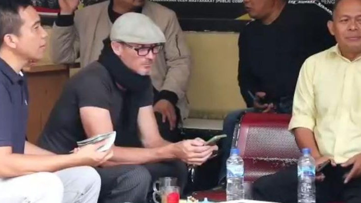 Polisi Tangkap Bule Australia Ludahi Imam Masjid, Begini Reaksi Kanwil Kemenag, DMI dan Ormas Islam Bandung