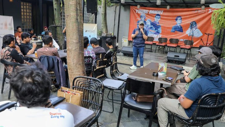 Cara Asyik Relawan GMP Kenalkan Sosok Ganjar Kepada Milenial di Bandung