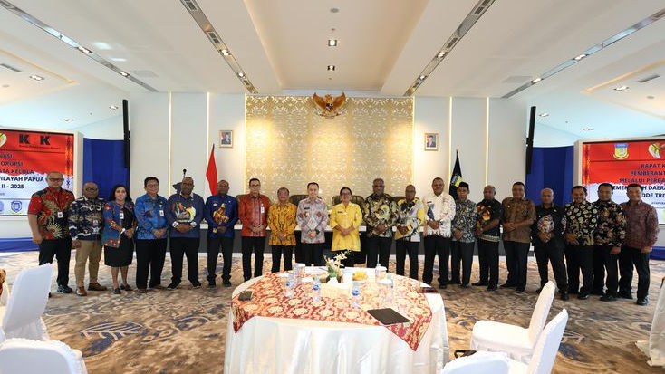Bangun Kekompakan Jelang Pilkada, Pj Gubernur Agus Fatoni dan Forkopimda Papua Ngopi Bareng di Jayapura