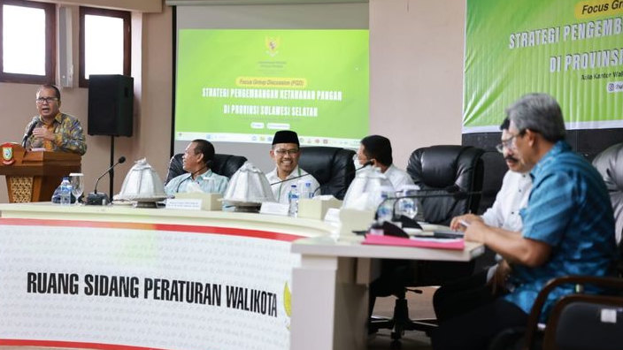 Wali Kota Makassar Paparkan Lorong Wisata di Hadapan Utusan Khusus Presiden
