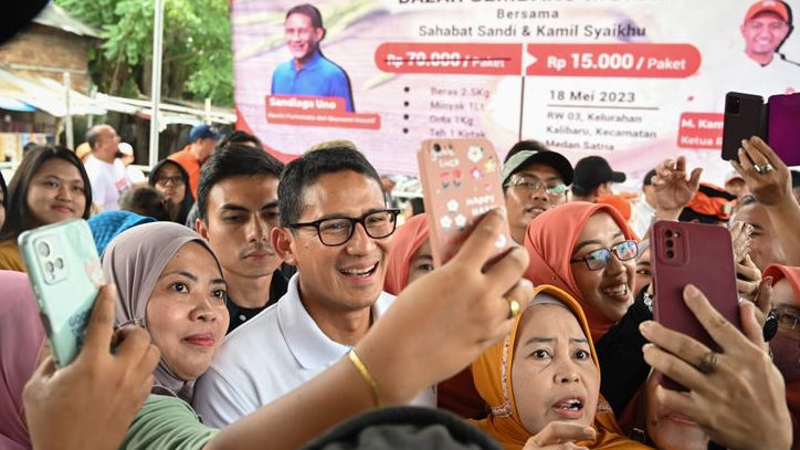 Giliran Medan Satria Kota Bekasi Kedatangan Bazar Sembako Murah Dari Sandiaga Uno dan Kamil Syaikhu