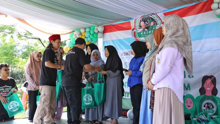 Kajol Indonesia Dukung Ganjar Berikan Santunan untuk Anak Yatim di Bogor