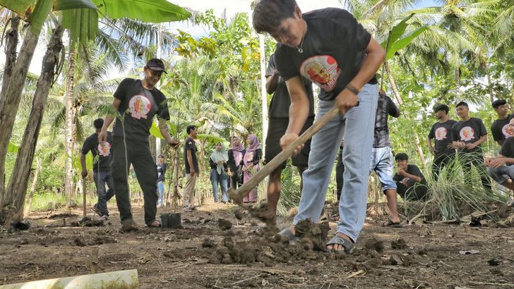 Ganjar Milenial Kampanyekan Lingkungan Lewat Penanaman Satu Juta Pohon