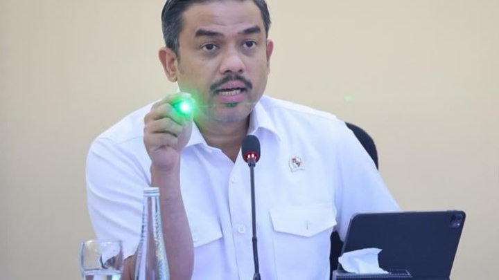Harga Plastik Melonjak hingga 50 Persen, UMKM Tertekan, Menteri Maman Dorong Rumput Laut dan Singkong Jadi Alternatif